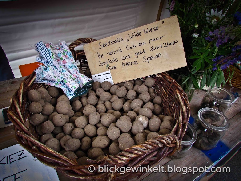 "Seedballs" entstanden aus der Guerilla-Gardening-Bewegung und sind "Samenbomben"