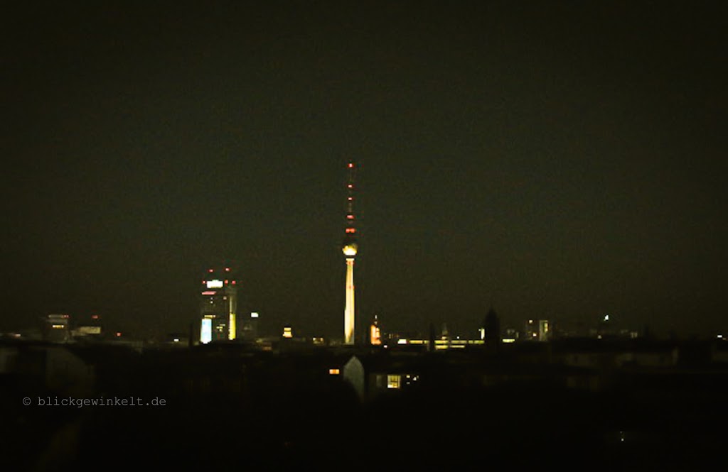 Fernsehturm bei Nacht