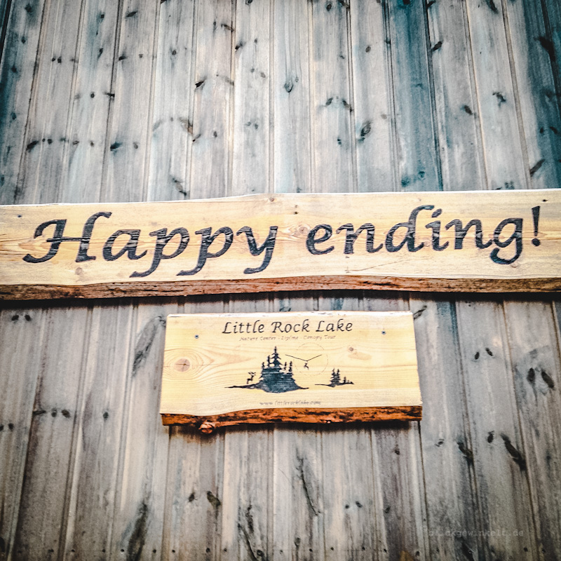Schild "Happy Ending"