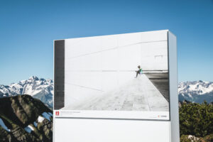 Leinwand am Berg: Ausstellung auf dem Nebelhorn