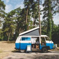 VW T3-Bulli auf dem Campingplatz