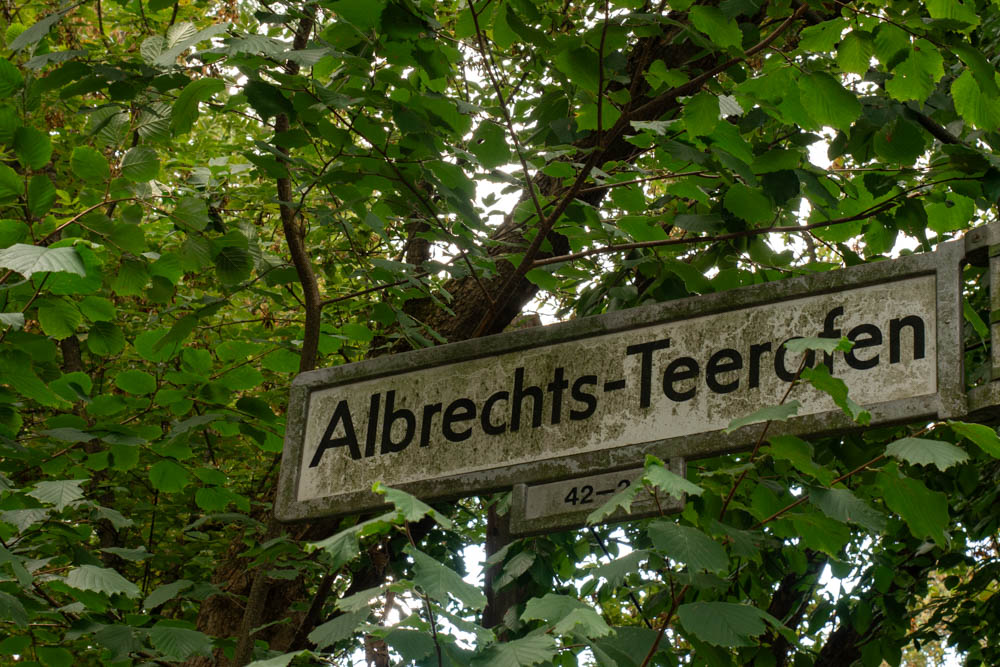 Straßenschild Albrechts Teerofen